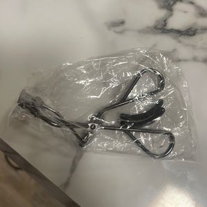 Mary Kay Eyelash Curler